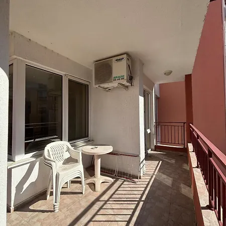 Privilege First Line Sea Apartment