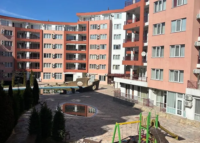 Privilege First Line Sea * Елените